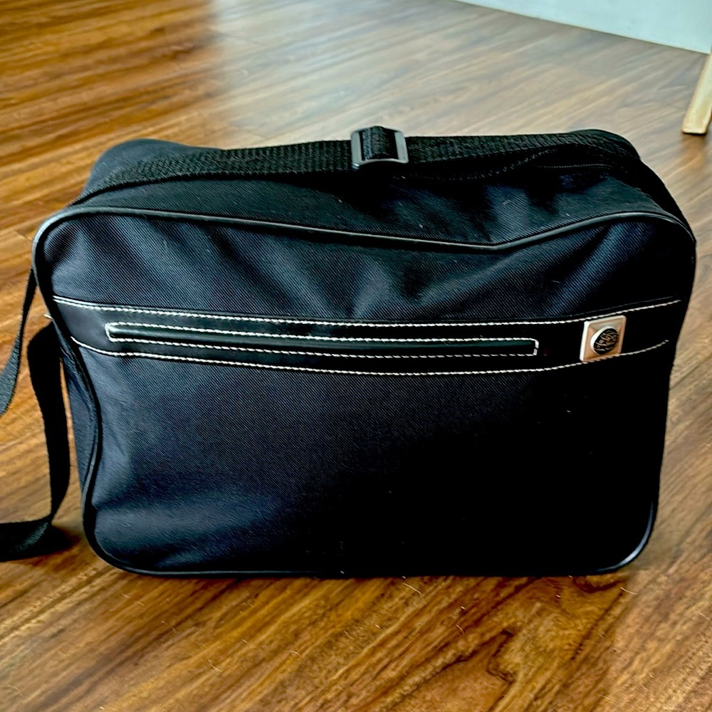 Black Travel Bag with shoulder strap